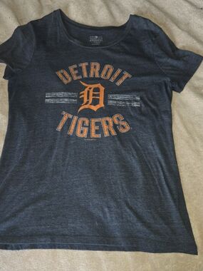 Genuine Merchandise Navy and Orange Detroit Tigers Short Sleeve Tee